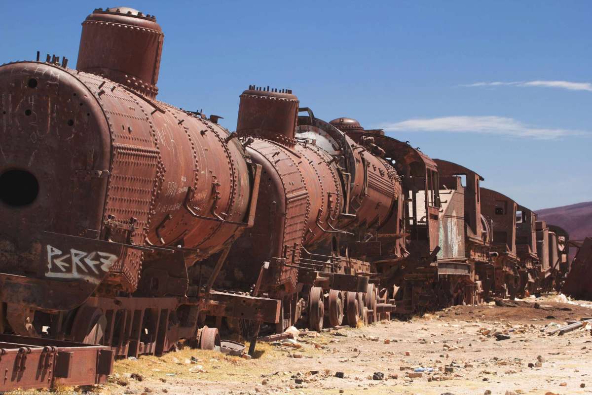 Cementerio de trenes de Uyuni