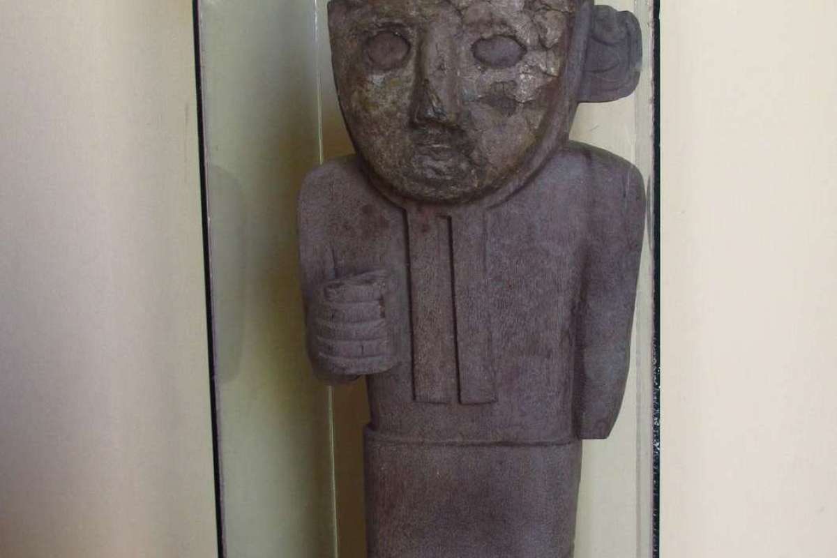 Huaca Esmeralda