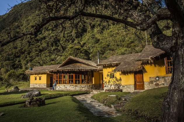 mountain lodge of peru