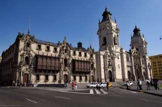 The Main Square (the Plaza de armas)