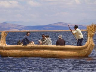 Lago Titicaca . Islas Uros y Amantani