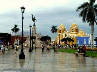 Lima y vuelo hacia Trujillo