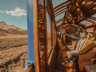 Crossing of the Altiplano with the Titicaca tren