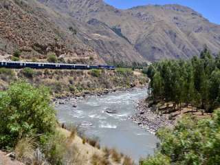 Travesía del Altiplano con el titicaca tren