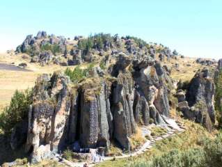 Visita de Cumbemayo y Cajamarca.