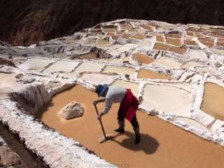Visita del valle sagrado de los Incas y noche en Aguas Calientes