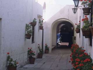 Visita la ciudad blanca de Arequipa