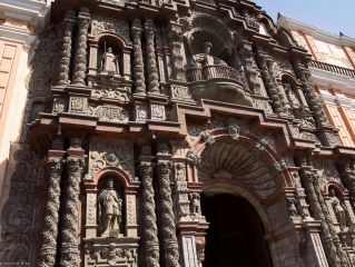 Visita de Lima y salida para Arequipa